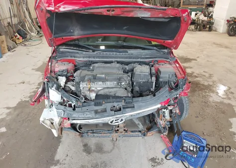 2011 Hyundai Elantra Touring Se z USA, uszkodzony, nr VIN KMHDC8AE9BU095988